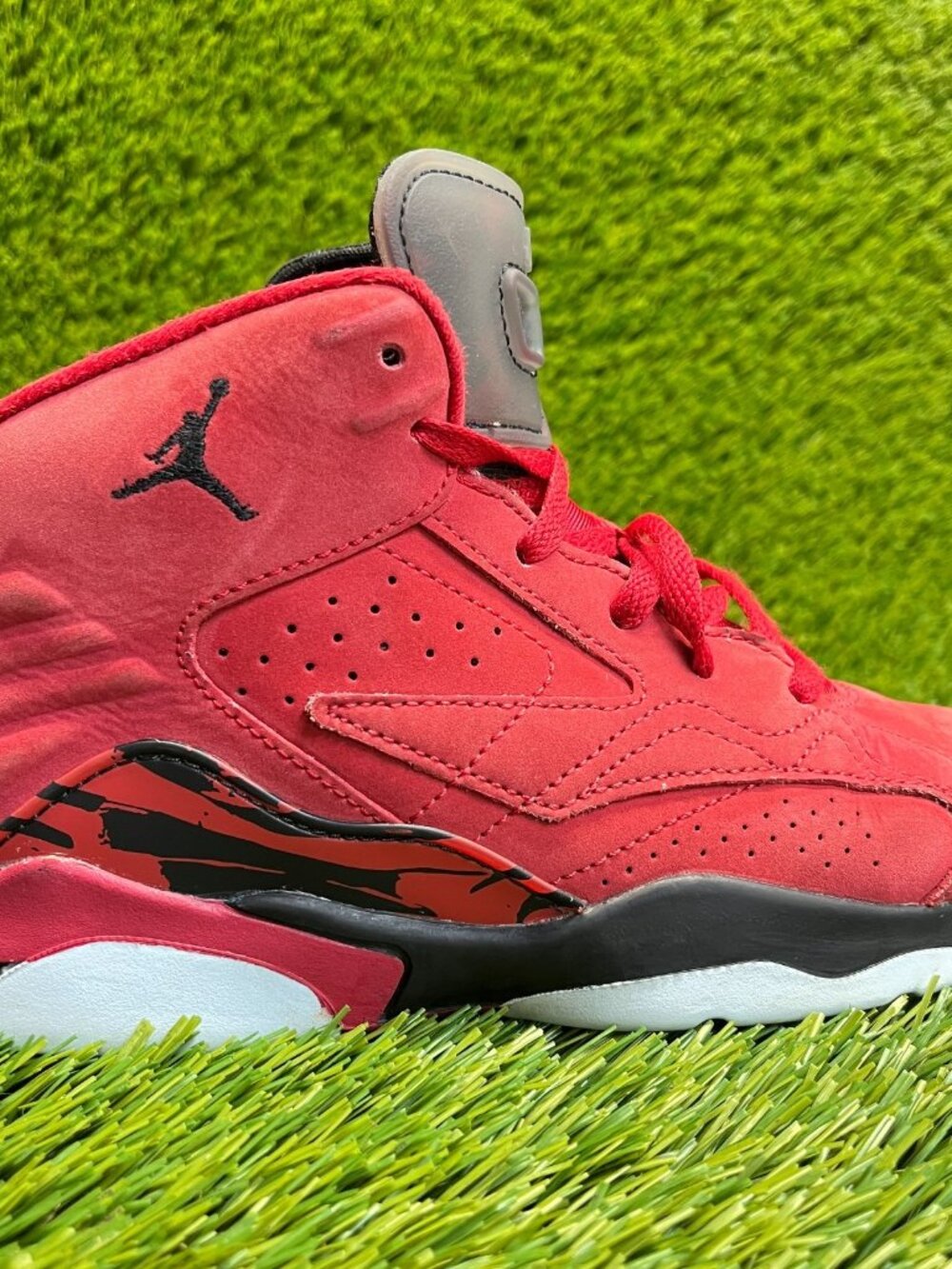 Nike Air Jordan Jumpman MVP Boys Size 3Y Red Black Basketball Shoes Sneakers